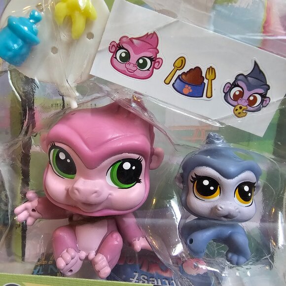Hasbro Littlest Pet Shop #41 Saffron Sweetin Gorilla Pink #42 Zanna New LPS 2015 - Picture 2 of 6
